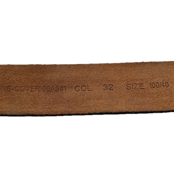 Diesel Distressed Carmel Leather 100cm/40in x 1.5in wide VINTAGE - Picture 6 of 6